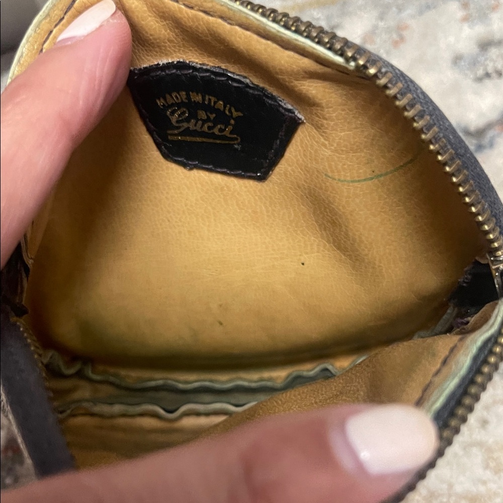 Gucci Monogram coin Pouch - Picture 4 of 8